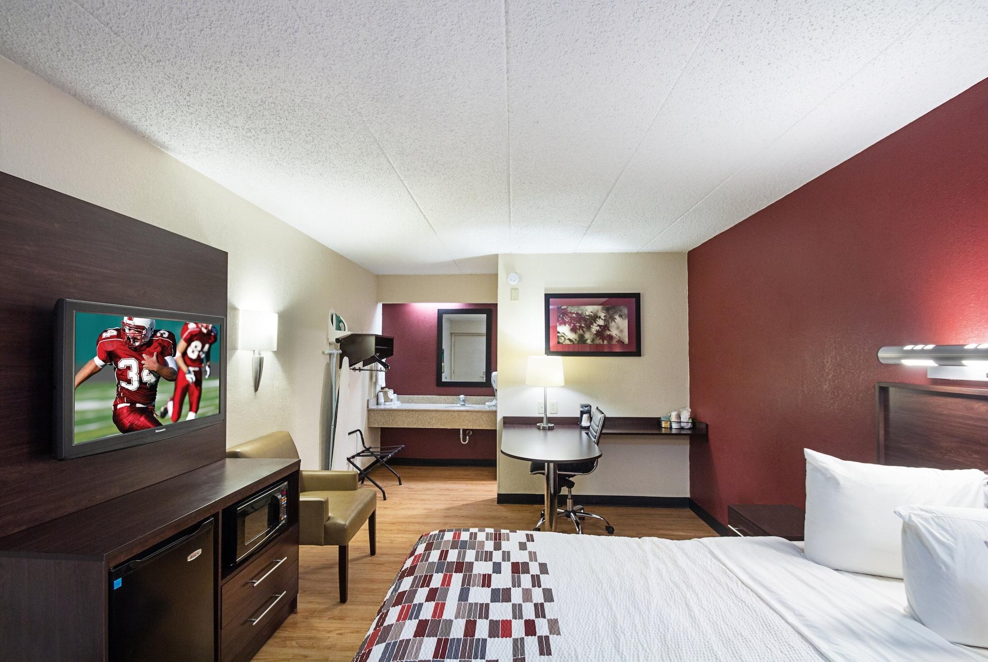 Red Roof Inn Dayton - Fairborn/Nutter Center Exterior photo